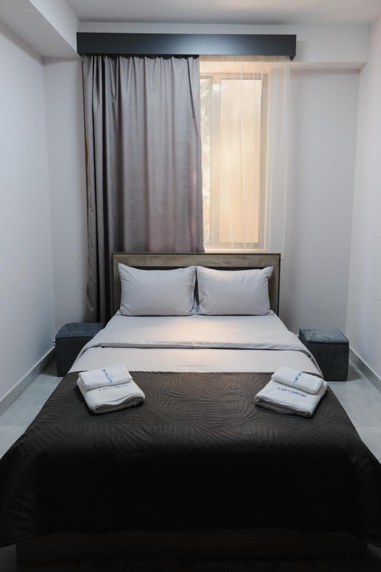 Loft Family Hotel ไอจ์เวิน ภายนอก รูปภาพ